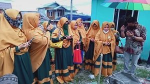 Ketum Perwis Lakukan Peletakkan Batu Pertama Pembangunan RTQ Baitul Rahman