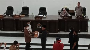 Sejumlah Kepala OPD Absen di Rapat Paripurna LKPJ, Begini Penjelasan Bupati Banggai
