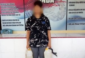 Pengembangan Kasus 6 Remaja Pesta Miras, Polisi Amankan IRT Di Honbola