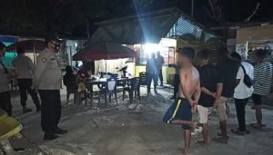 Langgar Prokes, Picu Gangguan Kamtibmas, Polisi Bubarkan Pesta Miras Di Karaton
