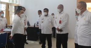 Hari Pertama Bekerja, Bupati dan Wabup Sidak Kantor dan Pimpin Raker