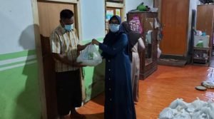 Perwis Banggai Salurkan Sembako Bagi Warga Terdampak Banjir