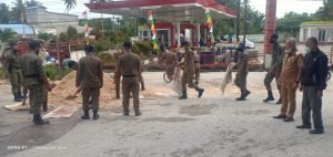 Bupati Sofyan Pimpin Langsung Perbaikan Jalan di SPBU Banggai