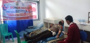 HUT Lalulintas Bhayangkara ke-66, Personil Satlantas Polres Bangkep Gelar Baksos di Balut