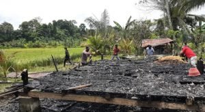 Polisi Lakukan Olah TKP Awal Kebakaran Rumah di Batui Selatan