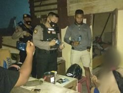 Polres Banggai Geledah Rumah IRT di Luwuk, Belasan Botol Cap Tikus Disita
