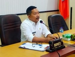 Terkait Vaksinasi, Bupati Banggai Tepis Kekhawatiran Guru dan Nakes