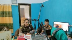 Kenalkan Hukum ke Masyarakat, Kejari Balut Gelar Program Jaksa Menyapa Melalui Radio Benggawi