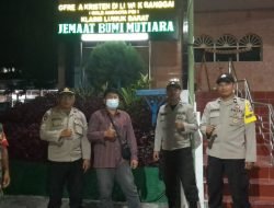 Jelang Natal, Personel TNI-Polri di Luwuk Patroli ke Gereja