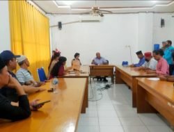 Tolak Kenaikan Retribusi Pasar, Mahasiswa dan Pedagang Datangi Kantor DPRD Banggai