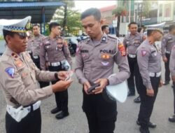 Kasat Lantas Polres Banggai Cek SIM Personil Sebelum Bertugas