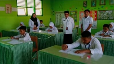 Kakan Kemenag Banggai Monitoring Pelaksanaan Asesmen Tingkat Madrasah Ibtidaiyah