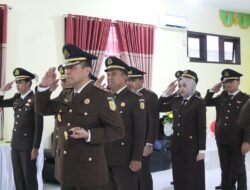 Kejari Banggai Laut Gelar Upacara HAB ke 63, Kajari Bacakan Sambutan Jaksa Agung RI