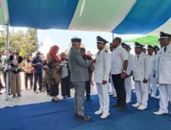 Bupati Sofyan Kaepa Lantik 33 Kepala Desa Hasil Pilkades Serentak