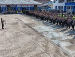 Ratusan Aparat TNI-Polri di Luwuk Banggai Kawal Ketat Pemindahan Peti Kemas