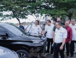 Gunakan Sistem Kontrak, Bupati Banggai Serahkan 28 Unit Kendaraan Dinas Roda 4 