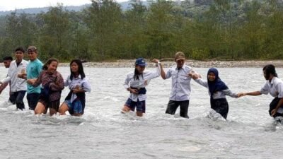 Warga Tagih Janji Pemda Bangun Jembatan Penghubung Batui 5-Masungkang