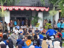 Ratusan Mahasiswa Banggai Kepung DPRD Banggai, Kritik Pembangunan Rujab!