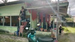 DIBENAHI: Kantor Koperasi Desa Merah Putih Desa Baya mulai dibenahi.(foto: Alin)