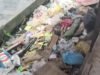 Lagi, Warga Keluhkan Tumpukan Sampah di Pasar Simpong Luwuk