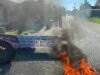 Warga Batui Blokade Jalan, Desak Polisi Tangkap Terduga Pelaku Pengeroyokan Insiden Mini Soccer Hadianto Cup