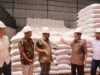 Longki Tinjau Gudang Bulog di Parigi Moutong, Pastikan Stok Beras Aman dan Serapan Panen Petani Lancar