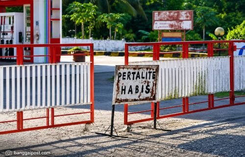 Warga Keluhkan Stok Pertalite di SPBU Pagimana Kerap Habis, “Dua Tangki Masuk Sore, Pagi Sudah Ludes”