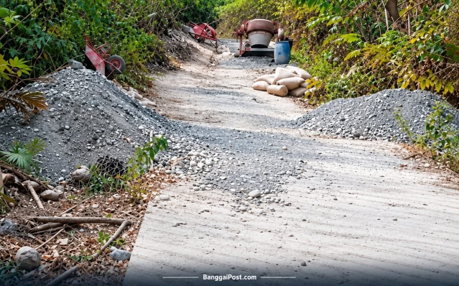 Warga Keluhkan Penutupan Total Jalan Rabat Beton di Desa Tanotu Balantak 