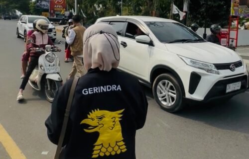 Dampak Asap Karhutla, Gerindra Banggai Bagikan Ribuan Masker kepada Masyarakat