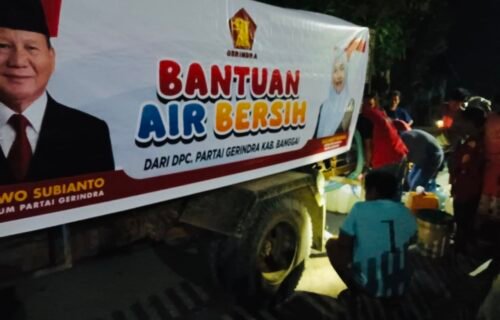 Gerindra Banggai Bantu Air Bersih untuk Warga Terdampak Kemarau Panjang di Balantak